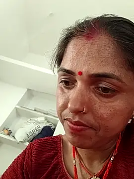 Snapshot of Mahima_rani34 chatting on 05-13-26, 12:02 Mahima rani34 online show from 05-13-26, 12:02