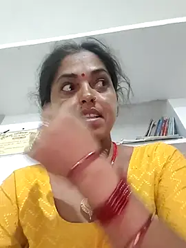 Snapshot of Mahima_rani34 chatting on 06-02-26, 10:23 Mahima rani34 online show from 06-02-26, 10:23