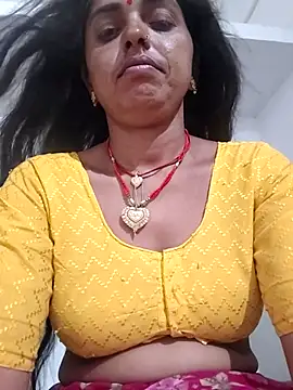 Snapshot of Mahima_rani34 chatting on 06-03-26, 10:15 Mahima rani34 online show from 06-03-26, 10:15