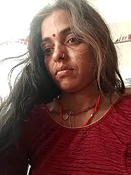 Snapshot of Mahima_rani34 chatting on 06-04-26, 10:21 Mahima rani34 online show from 06-04-26, 10:21