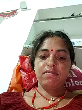 Snapshot of Mahima_rani34 chatting on 06-04-26, 10:27 Mahima rani34 online show from 06-04-26, 10:27