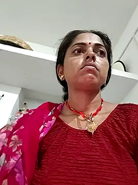 Snapshot of Mahima_rani34 chatting on 06-08-26, 11:05 Mahima rani34 online show from 06-08-26, 11:05