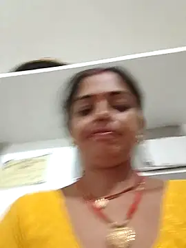 Snapshot of Mahima_rani34 chatting on 06-11-26, 10:08 Mahima rani34 online show from 06-11-26, 10:08