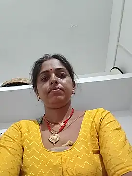 Snapshot of Mahima_rani34 chatting on 06-15-26, 10:01 Mahima rani34 online show from 06-15-26, 10:01