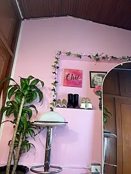  zoe bakerr online show from 03-30-26, 05:14