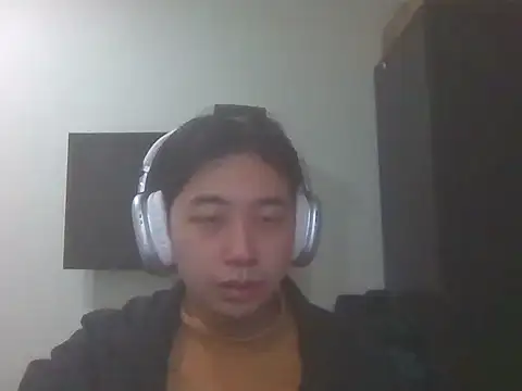 Snapshot of AJIJI1010 chatting on 03-12-26, 09:21 AJIJI1010 online show from 03-12-26, 09:21