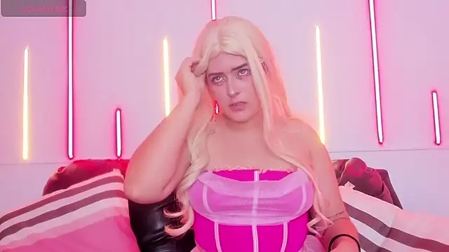 Snapshot of Annycolsonnn chatting on 12-22-25, 12:57 Annycolsonnn online show from 12-22-25, 12:57