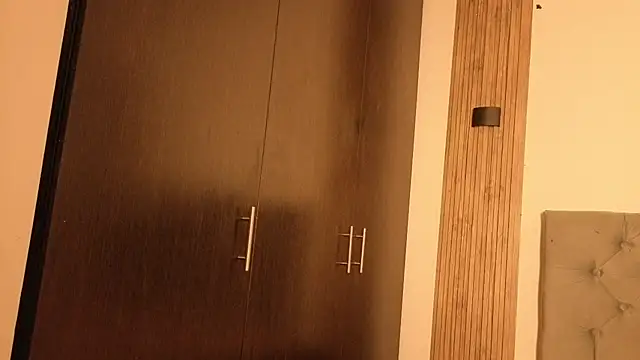 cute emmma online show from 04-15-26, 11:06