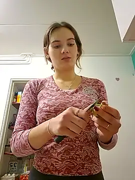 Snapshot of SweetCandyy69 chatting on 01-08-26, 05:15 SweetCandyy69 online show from 01-08-26, 05:15