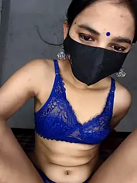 Snapshot of miss_siya_00 chatting on 04-30-26, 04:13 miss siya 00 online show from 04-30-26, 04:13