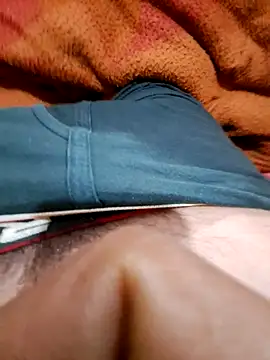 Snapshot of slimplayboy chatting on 12-20-25, 07:43 slimplayboy online show from 12-20-25, 07:43