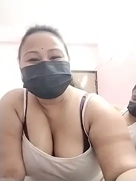 Snapshot of DesiSeductress chatting on 02-26-26, 04:50 DesiSeductress online show from 02-26-26, 04:50