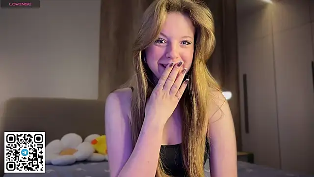 Snapshot of steffi_meoww chatting on 06-08-26, 12:14 steffi meoww online show from 06-08-26, 12:14