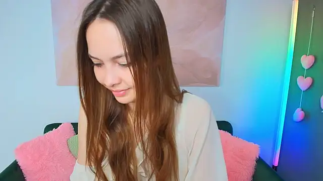 Snapshot of Adele_Farrell chatting on 06-25-26, 02:22 Adele Farrell online show from 06-25-26, 02:22