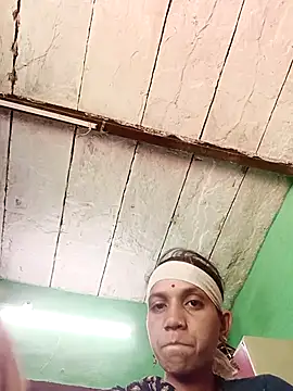 Karishma singh online show from 04-21-26, 03:35