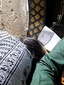 Snapshot of Radhacpl9528 chatting on 02-18-26, 09:55 Radhacpl9528 online show from 02-18-26, 09:55