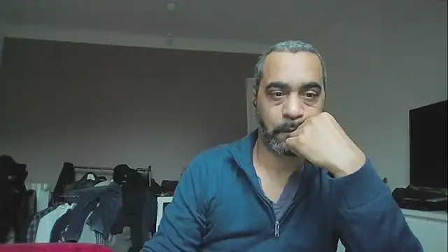 Snapshot of masterskorp chatting on 01-10-26, 09:11 masterskorp online show from 01-10-26, 09:11