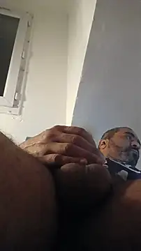 Snapshot of masterskorp chatting on 01-13-26, 03:01 masterskorp online show from 01-13-26, 03:01