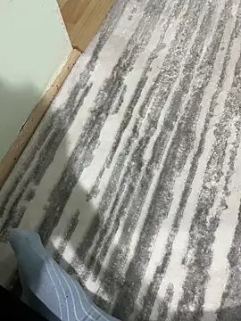 Snapshot of Laydboy32 chatting on 12-21-25, 04:36 Laydboy32 online show from 12-21-25, 04:36