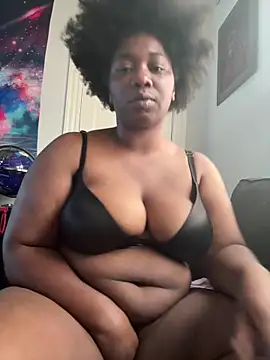 Snapshot of Ghoulsnooze_19 chatting on 06-16-26, 10:45 Ghoulsnooze 19 online show from 06-16-26, 10:45