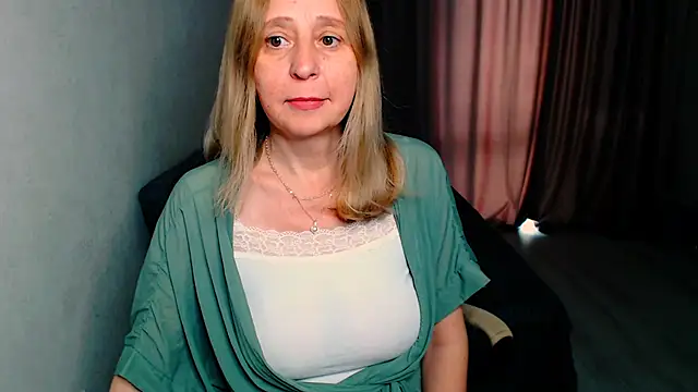 MiLenaMilf online show from 05-17-26, 06:55