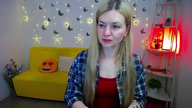 Snapshot of MelissaTyler chatting on 04-30-26, 11:27 MelissaTyler online show from 04-30-26, 11:27
