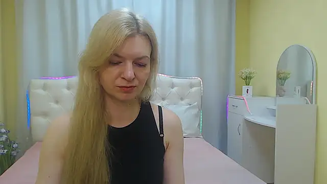Snapshot of MelissaTyler chatting on 05-20-26, 05:24 MelissaTyler online show from 05-20-26, 05:24