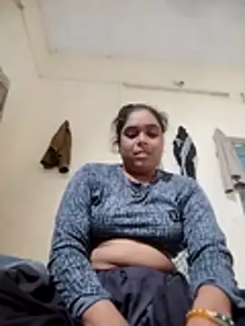 Snapshot of Anjli_hot44A chatting on 07-06-26, 05:15 Anjli hot44A online show from 07-06-26, 05:15