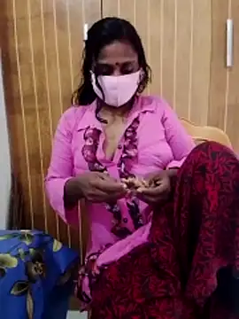 Snapshot of Hot_Sweety02 chatting on 02-10-26, 11:36 Hot Sweety02 online show from 02-10-26, 11:36