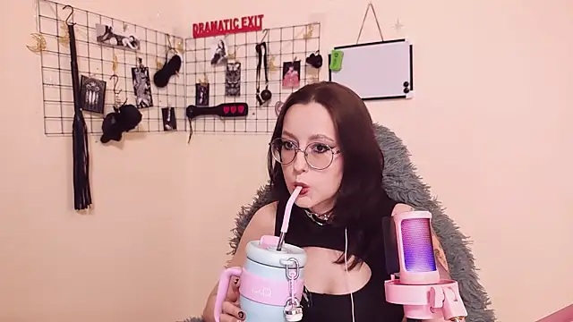 XXGoddessLXX online show from 02-04-26, 05:30