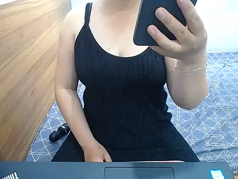 Coffee Milktea online show from 06-08-26, 04:02