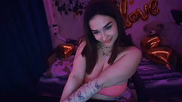 Snapshot of AlisiaRose chatting on 04-10-26, 11:20 AlisiaRose online show from 04-10-26, 11:20