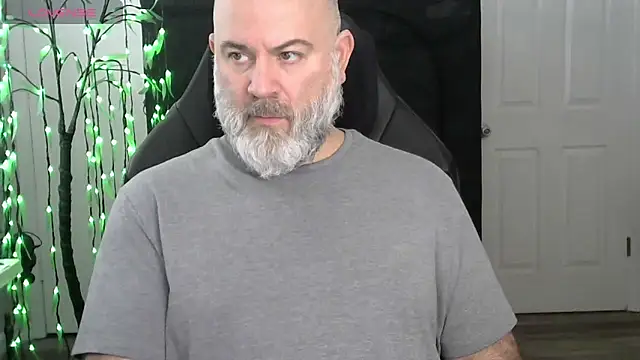 Snapshot of XJJ77x chatting on 02-17-26, 03:40 XJJ77x online show from 02-17-26, 03:40