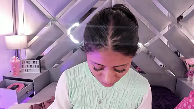 melody  sweet  online show from 03-22-26, 06:22