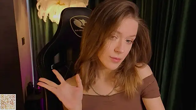 Snapshot of emmasday chatting on 02-03-26, 09:58 emmasday online show from 02-03-26, 09:58