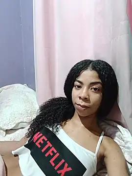 Snapshot of Samarajenyfer chatting on 07-25-26, 06:33 Samarajenyfer online show from 07-25-26, 06:33