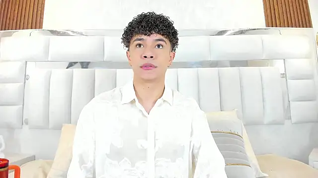 Snapshot of imxxjoel chatting on 05-01-26, 04:06 imxxjoel online show from 05-01-26, 04:06