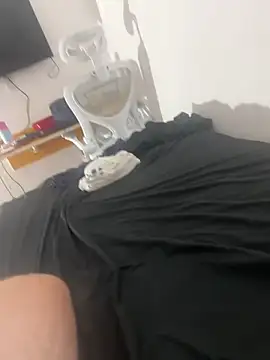 Casaalcaveira online show from 02-05-26, 04:39