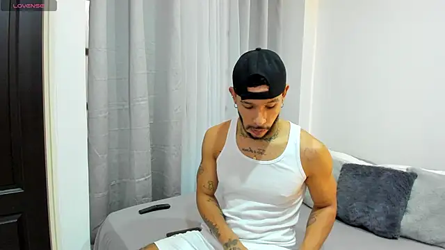 Snapshot of Jeisonmillan_ chatting on 01-06-26, 11:58 Jeisonmillan online show from 01-06-26, 11:58