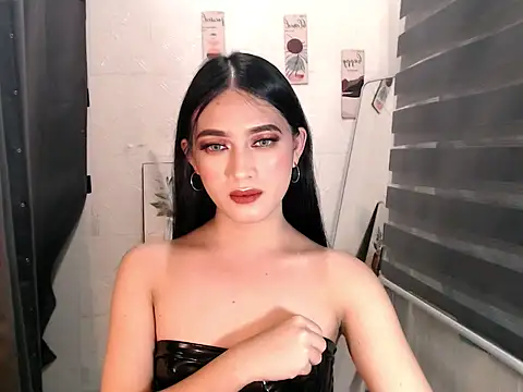 Snapshot of WhiteFox07 chatting on 01-06-26, 03:27 WhiteFox07 online show from 01-06-26, 03:27