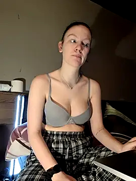 Snapshot of Mia_mueller chatting on 01-08-26, 05:21 Mia mueller online show from 01-08-26, 05:21