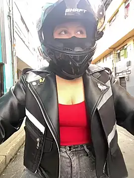 Snapshot of Scarlet_auraa chatting on 05-31-26, 08:32 Scarlet auraa online show from 05-31-26, 08:32