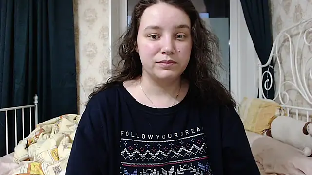 Snapshot of AmazingAllice chatting on 02-08-26, 03:04 AmazingAllice online show from 02-08-26, 03:04