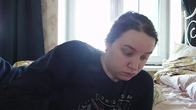 Snapshot of AmazingAllice chatting on 03-06-26, 01:29 AmazingAllice online show from 03-06-26, 01:29