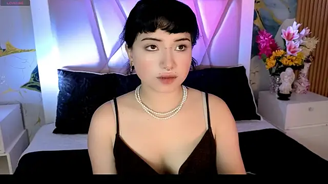 Snapshot of Sienna_Desiree chatting on 04-27-26, 12:36 Sienna Desiree online show from 04-27-26, 12:36