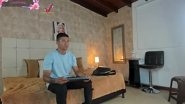 Liam Mush online show from 03-08-26, 02:04