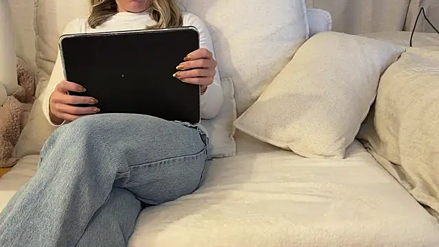 Ambrrr online show from 03-25-26, 11:00