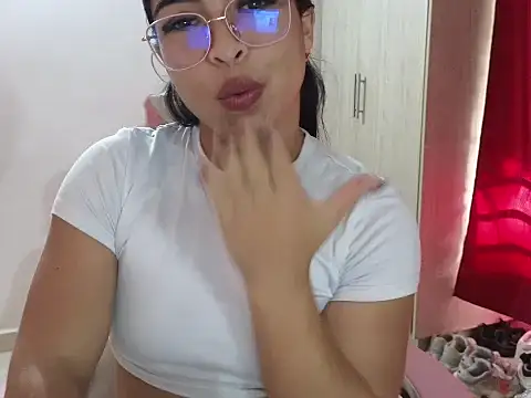 Snapshot of Daphne_Grayy chatting on 02-05-26, 10:03 Daphne Grayy online show from 02-05-26, 10:03