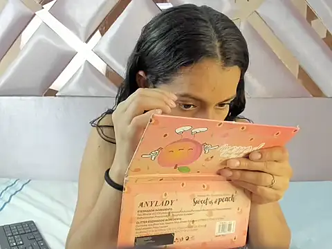 MiaKleinX online show from 03-19-26, 09:08