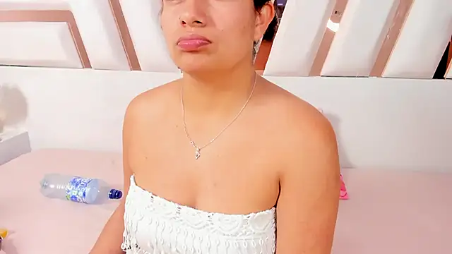 Snapshot of MiaKleinX chatting on 07-16-26, 10:05 MiaKleinX online show from 07-16-26, 10:05